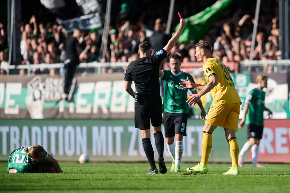 Tom Bauer holte in dieser Saison bei jedem seiner Spiele mit Dynamo-Beteiligung die Rote Karte aus der Hosentasche.