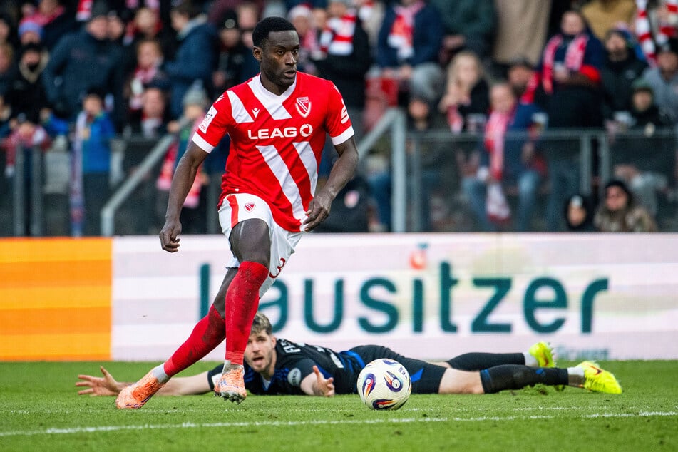 Merveille Biankadi (31) zieht es in die Regionalliga Südwest.