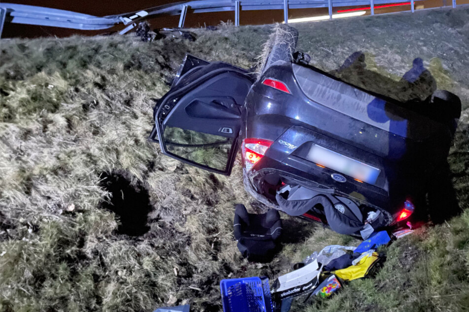 Promille-Fahrt endet auf dem Dach: Fahrer (37) verschwindet vom Unfallort