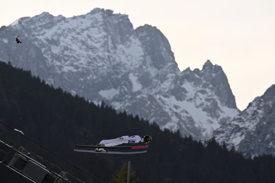 Seit 1953 wird das Neujahrsspringen der Vierschanzentournee in Garmisch-Partenkirchen ausgetragen.