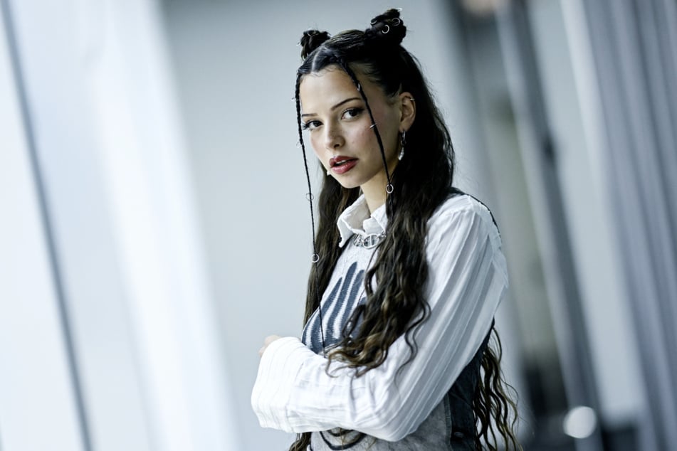 Rapperin Nina Chuba (27) singt den neuen Titelsong der Kinderkultserie "Die Pfefferkörner".