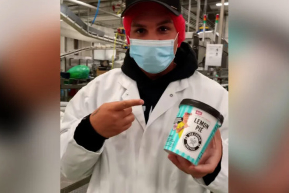 Sein neues Produkt ist in Zusammenarbeit mit IceCreamUnited entstanden, der Eismarke von Lukas Podolski (35), und soll nach Zitronenkuchen schmecken.