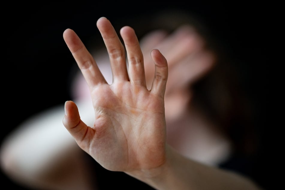 Die Polizei musste bei einer häuslichen Gewaltsituation eingreifen. (Symbolbild)