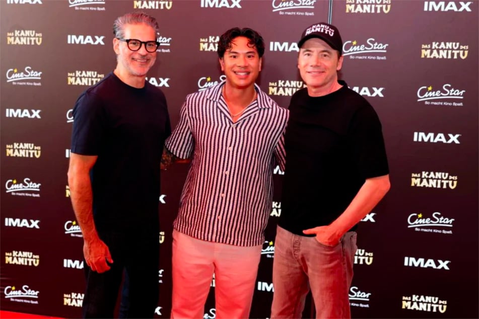 Rick Kavanian (54), Tutty Tran (37) und Michael "Bully" Herbig (57, v.l.n.r.) auf der Premiere des IMAX-Kinosaals in Leipzig.