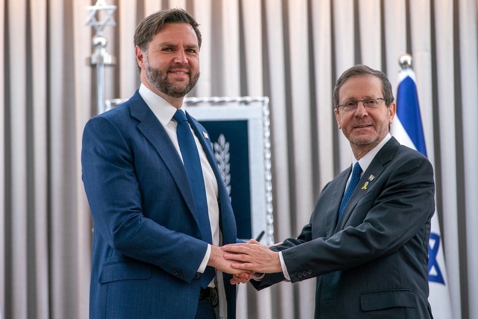 Am Mittwoch traf US-Vizepräsident JD Vance (41, l.) auch Israels Präsident Isaac Herzog (65).