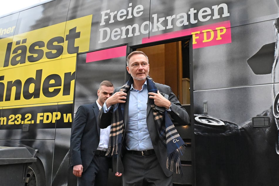 Christian Lindner (46, FDP) besuchte am Donnerstag die Messestadt.