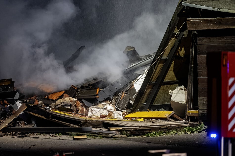 Explosion zerstört Ex-Rocker-Club: Leiche entdeckt