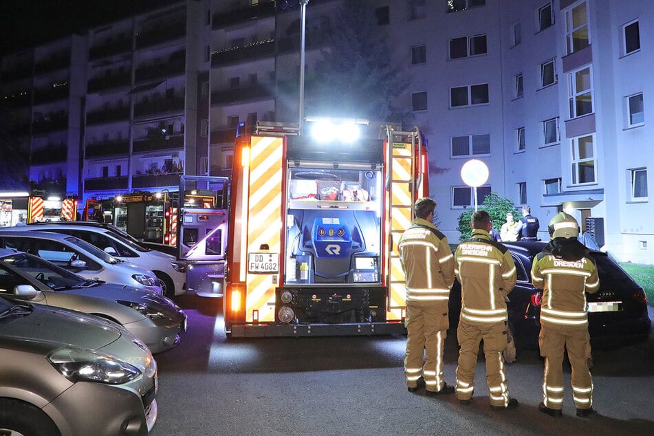 Die Feuerwehr musste einen Brand in einer Gorbitzer Wohnung löschen.