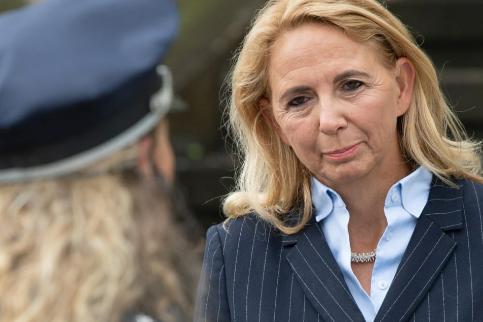 Polizeipräsidentin Barbara Slowik (54) verurteilte am Mittwoch den Vorfall und bedankte sich für den Hinweis aus den eigenen Reihen, der zur Aufdeckung des Falls geführt habe.