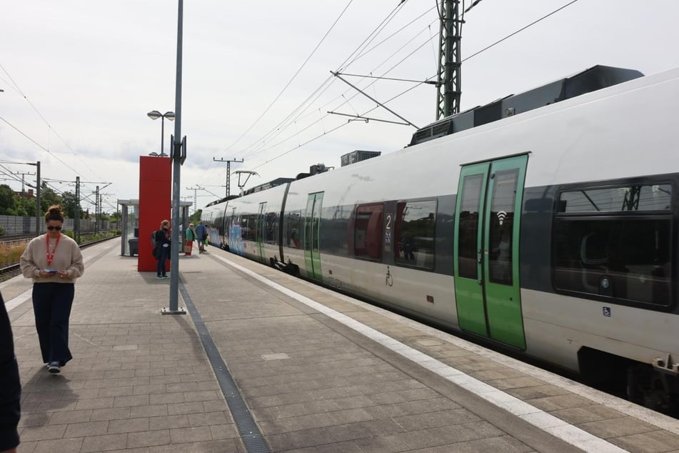 Die S-Bahn-Linien S3 und S30 haben für Pendler zwischen Leipzig und Schkeuditz eine große Bedeutung. Von Juli bis Oktober fallen sie vorerst weg.