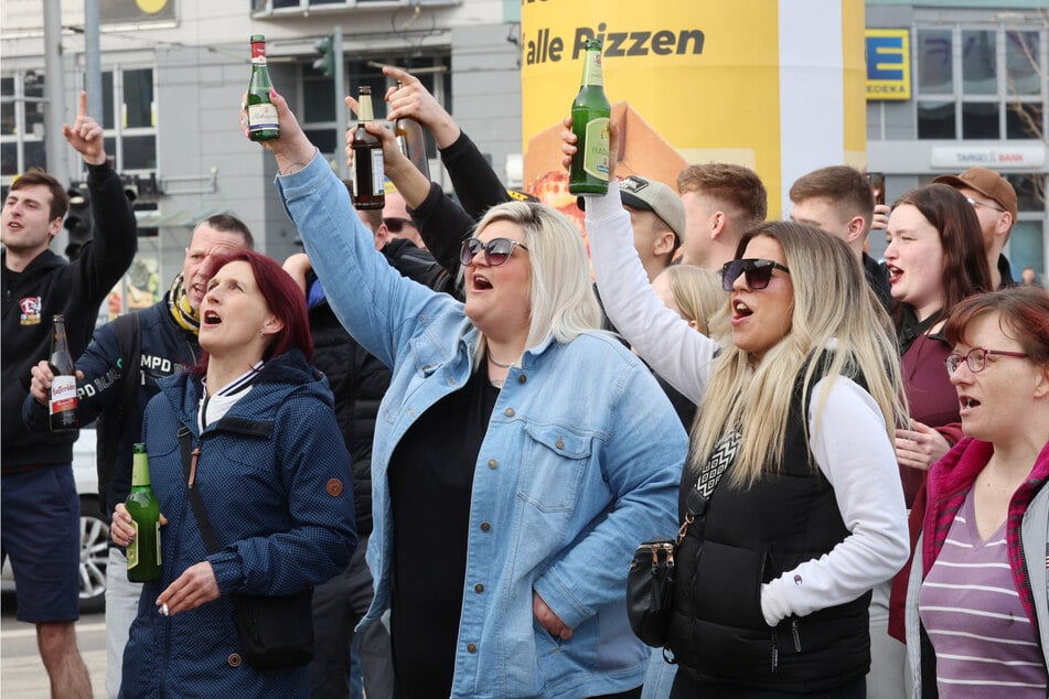 Mehrfach ertönte lautstarkes "Huschhalle!"-Gebrüll an der Tharandter Straße.