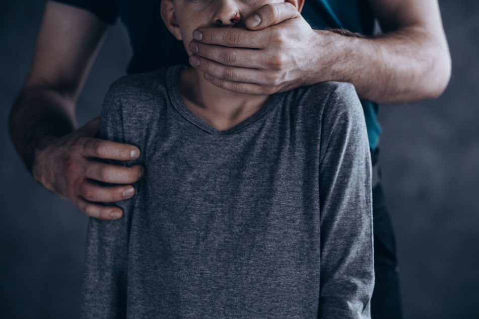 Therapeut (64) soll Minderjährigen jahrelang sexuell missbraucht haben: Kommt er jetzt hinter Gitter?