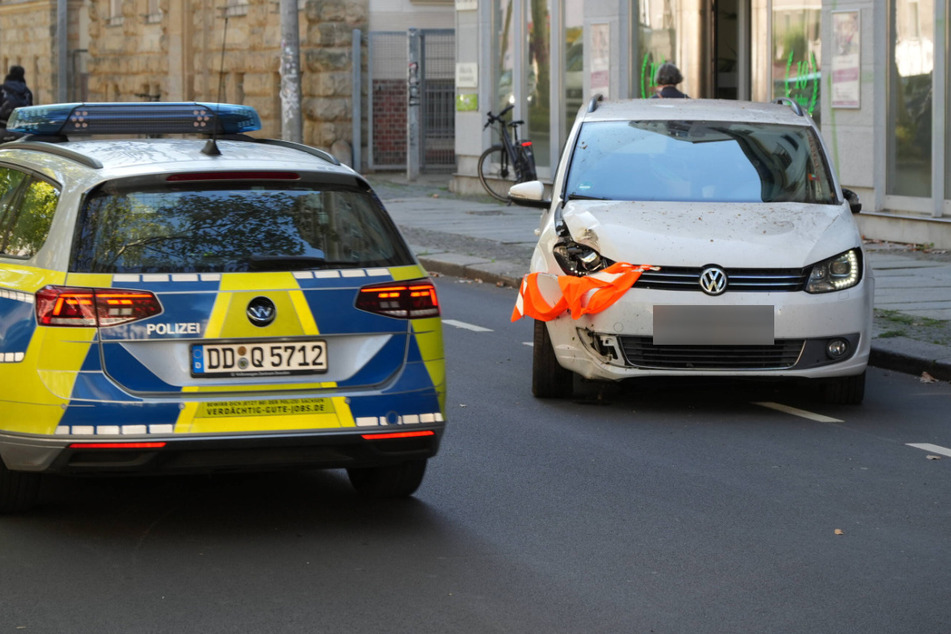 Auf der Kurt-Eisner-Straße im Süden Leipzigs ist es am Montagmorgen zu einem Unfall gekommen.