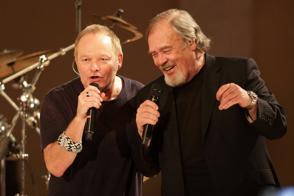 David Clayton-Thomas bei einem Auftritt 2017 mit Nick Van Eede (68, l.) von Cutting Crew.
