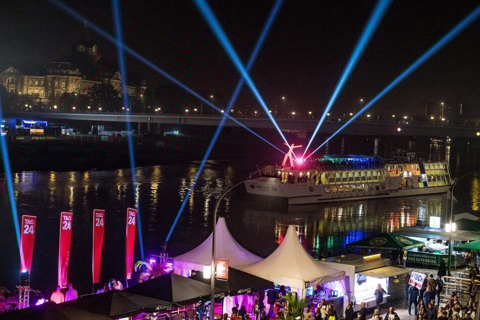 Am Sonntag heißt es auf der Elbe: tanzen, feiern, abgehen - let's party!