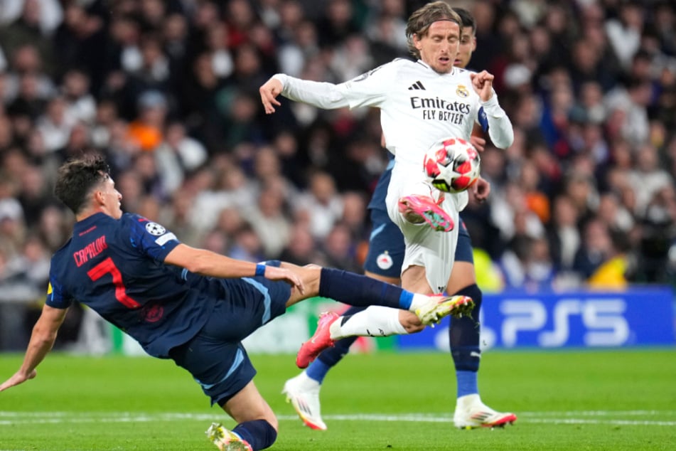 Nicolas Capaldo (26, l.) sammelte bei RB Salzburg auch Champions-League-Erfahrung.