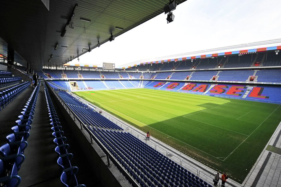 Verheerender Brand in der Kabine! Erstliga-Spiel muss abgesagt werden