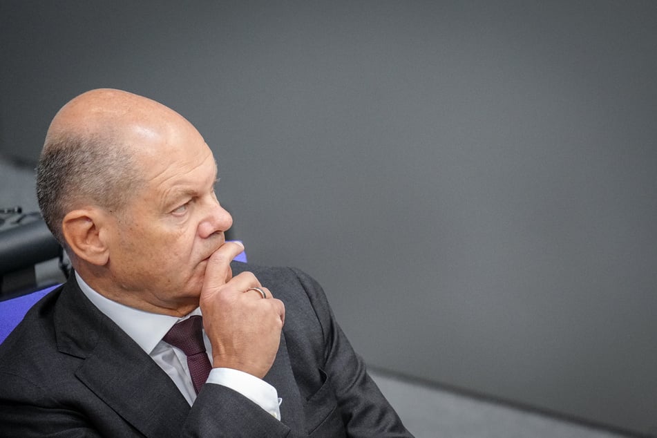 Olaf Scholz (66, SPD) hat laut eigener Aussage kein Problem damit, noch vor Weihnachten die Vertrauensfrage im Bundestag zu stellen.