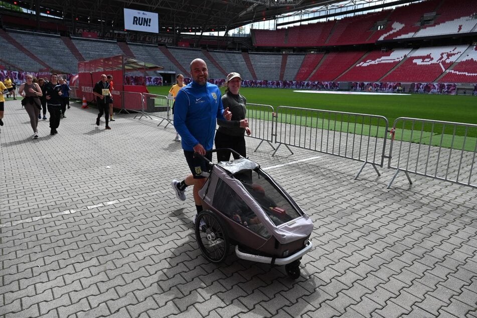 Das RB-Stadion mal von einer anderen Perspektive aus sehen durften die Läufer des "Wings for Life World Run".