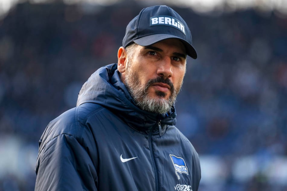 Hertha-Coach Cristian Fiél (44) hat den verstorbenen Präsidenten Kay Bernstein in der Pressekonferenz vor dem Spiel gegen den HSV gewürdigt.