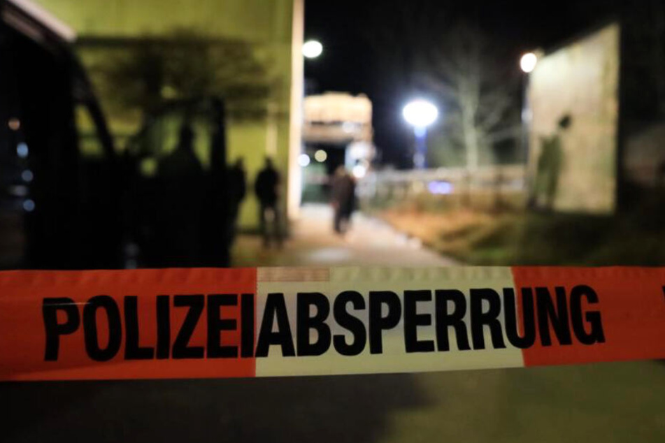 Hinter einem Supermarkt ist es in Bayern zu einem tödlichen Zwischenfall gekommen.