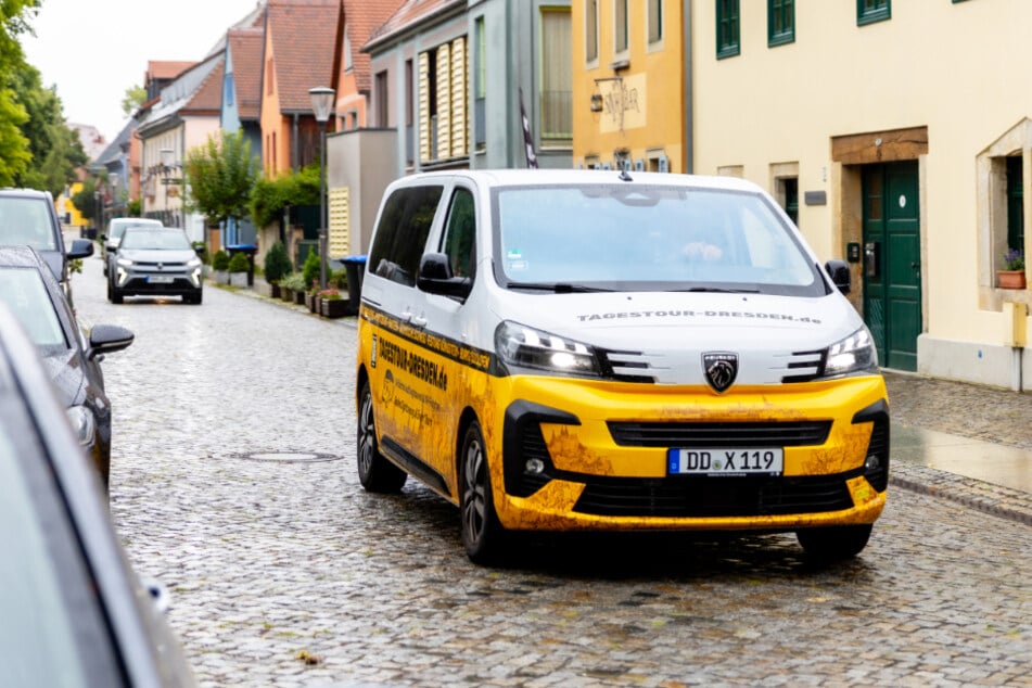 Mit TAGESTOUR-DRESDEN werdet Ihr ganz komfortabel zu den schönsten Aussichten in Sachsen gebracht.