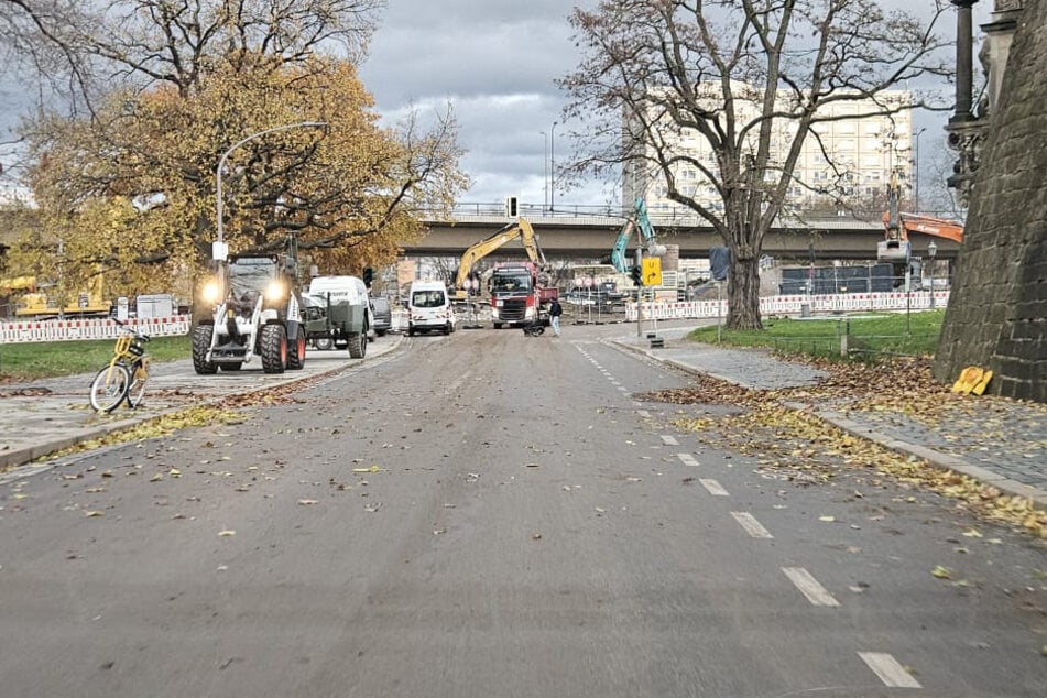 Autofahrer können jetzt wieder am Terrassenufer über den Hasenberg in Richtung Albertbrücke fahren.