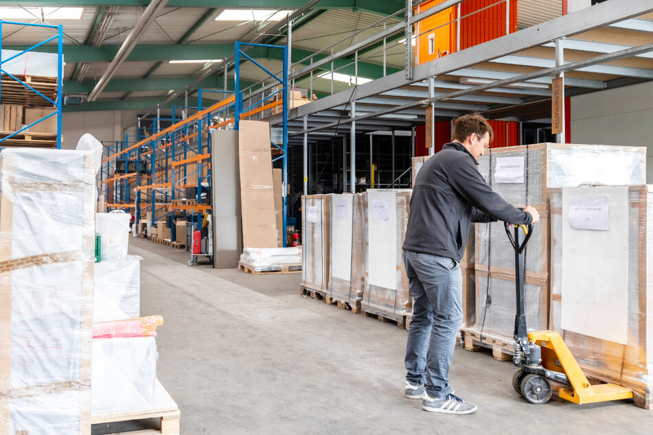 Als Monteur (m/w/d) bei RFD überzeugst Du mit handwerklichem Geschick und Teamfähigkeit.