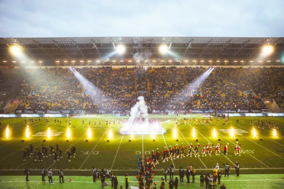 Schon ab 12 Euro seid Ihr bei der Meisterschaft im deutschen Football dabei.