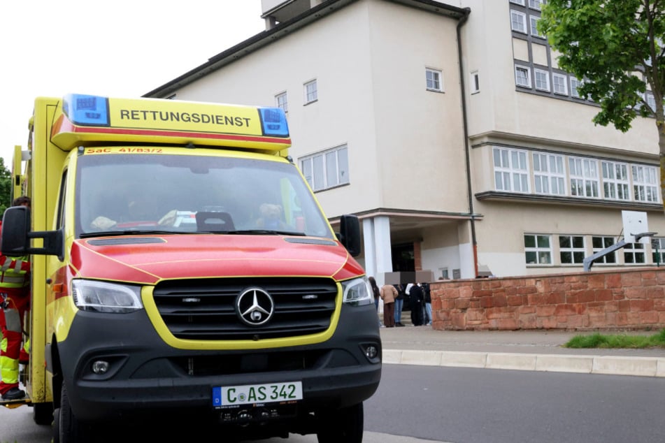 Insgesamt 55 Personen mussten – zum Teil auch im Krankenhaus – medizinisch behandelt werden.