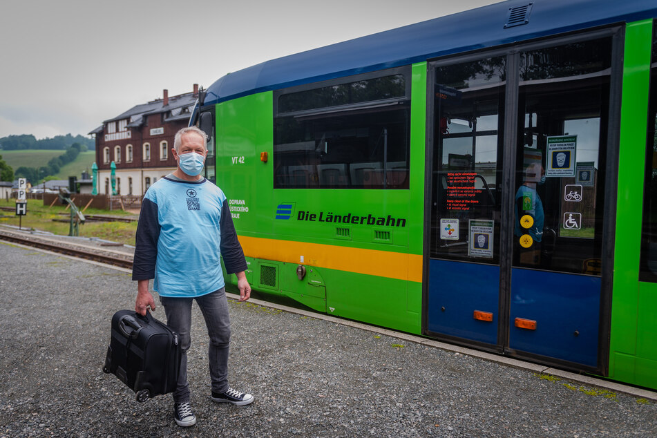 Martin Sturm (61) freut sich über das Angebot. Die Pandemie sorgte für einen verspäteten Start und Auflagen.