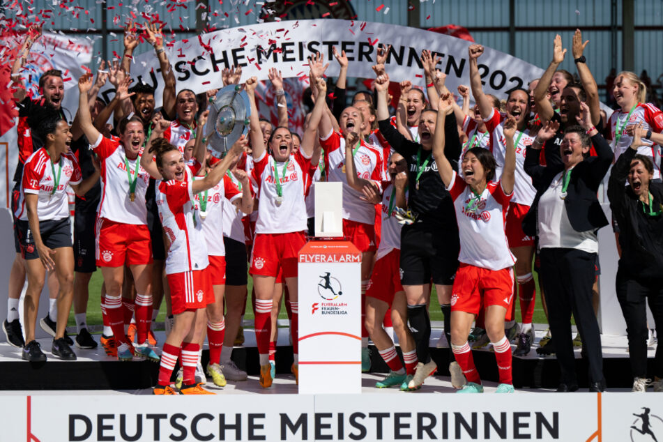 Die Bayern-Frauen sicherten sich am Sonntag mit einem eindrucksvollen Erfolg die Schale.