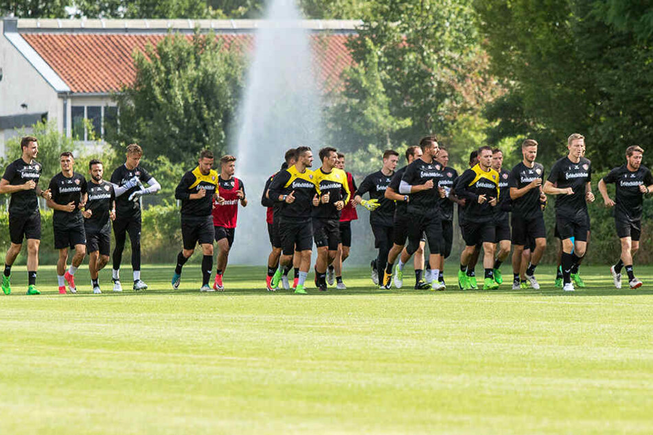Im Sommer 2017 bereitete sich Dynamo in Bad Gögging auf die Zweitliga-Saison vor. Auch diesmal sollten sich die aktuellen Dynamos auf die eine oder andere Laufeinheit einstellen.