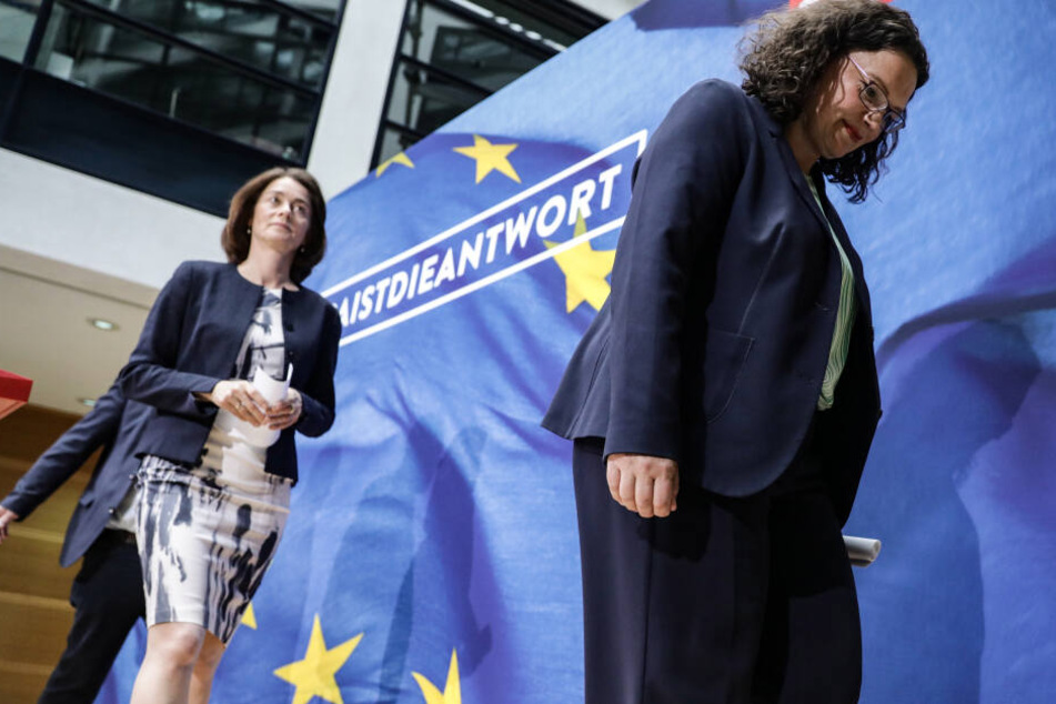 Andrea Nahles (r-l), SPD-Bundesvorsitzende und Fraktionsvorsitzende, Katarina Barley, SPD-Spitzenkandidatin für die Europawahl, und Udo Bullmann (verdeckt), SPD-Spitzenkandidat für die Europawahl, bei einer Pressekonferenz im Mai.