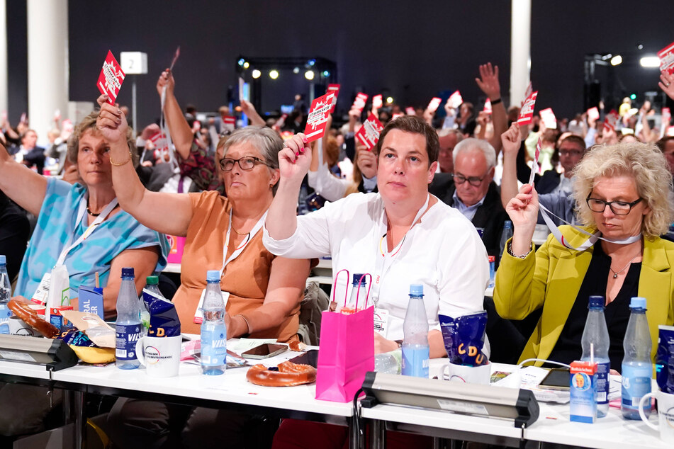 Ja zur Frauenquote - die Abstimmung beim CDU-Bundesparteitag am 9. September.