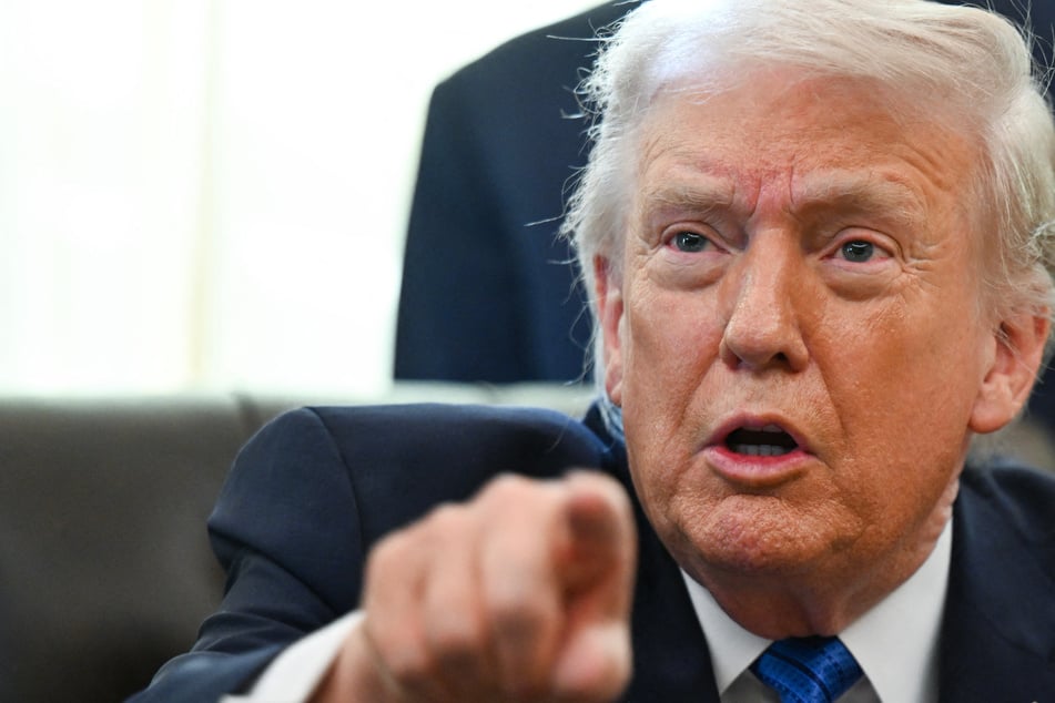 Trump claims Iran is willing to make a deal as he repeats threat of large "armada"