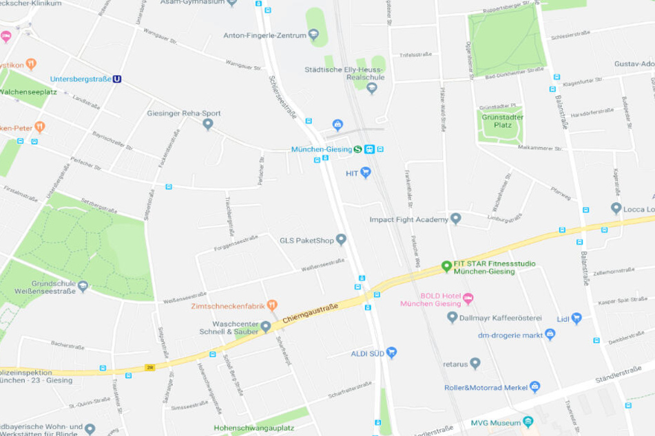 In der Schlierseestraße in München in Bayern ist es zu einem schweren Brand gekommen.
