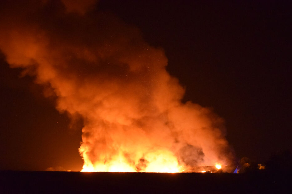 Schon von Weitem war das Flammeninferno zu sehen.