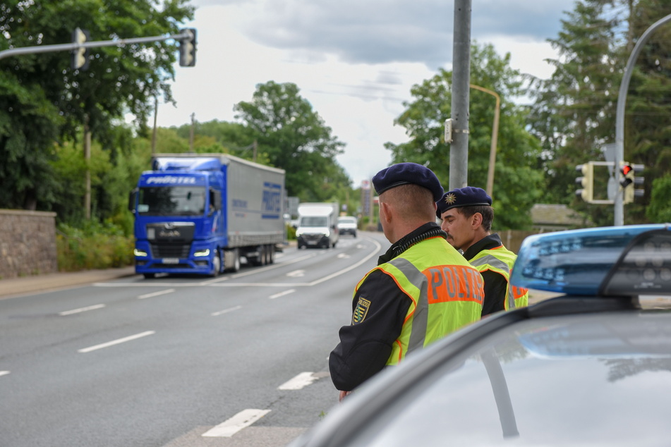 Knapp 500 Brummis schickte die Polizei im Wochenverlauf zurück auf die Autobahn.