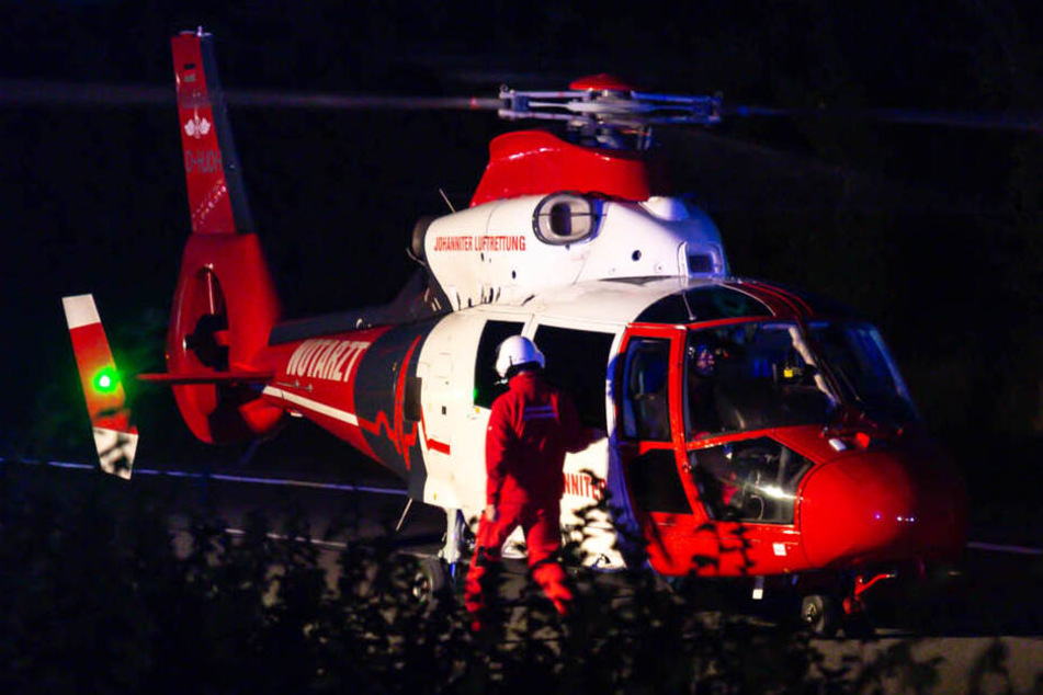 Ein Rettungshubschrauber landete auf der A3.
