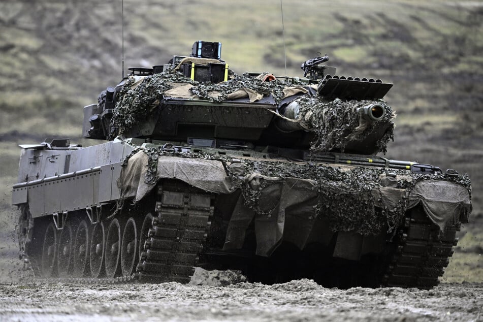 Die Lieferung von Kampfpanzern des Typs Leopard 2 ist Teil der deutschen Militärhilfe, die der Ukraine bei der Verteidigung gegen Russland helfen soll.