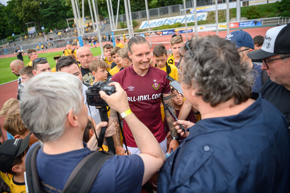 Derzeit sehr gefragt: Manuel Schäffler (34, M.) will bei Dynamo Dresden bleiben.