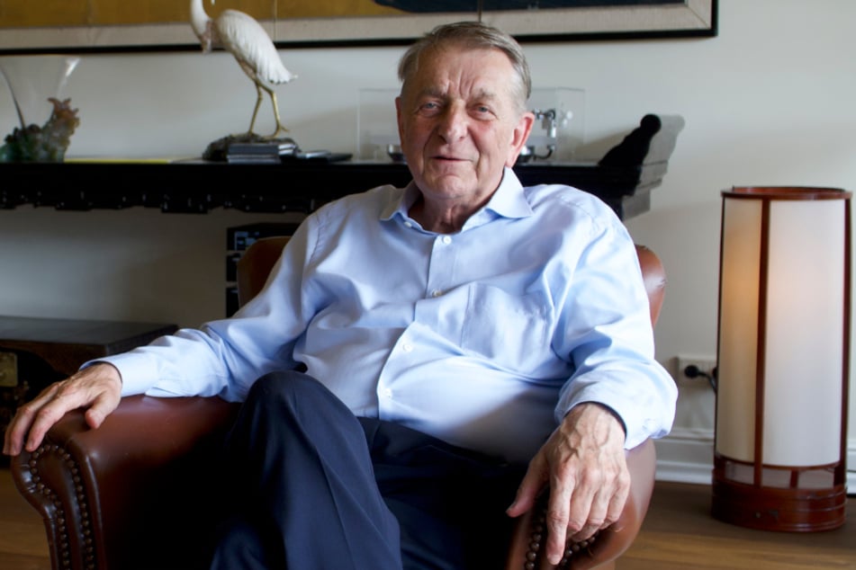 Initiator Walter Gunz (80) hat am Sonntag erklärt, das der Transport des Wals auch im Dunkeln stattfinden könnte.