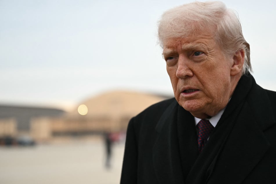 Trump again threatens war with Venezuela: "I don't rule it out"