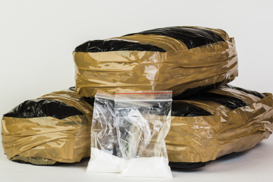 Stolze 12 Kilo Kokain hatte der 28-Jährige im Auto versteckt. (Symbolbild)