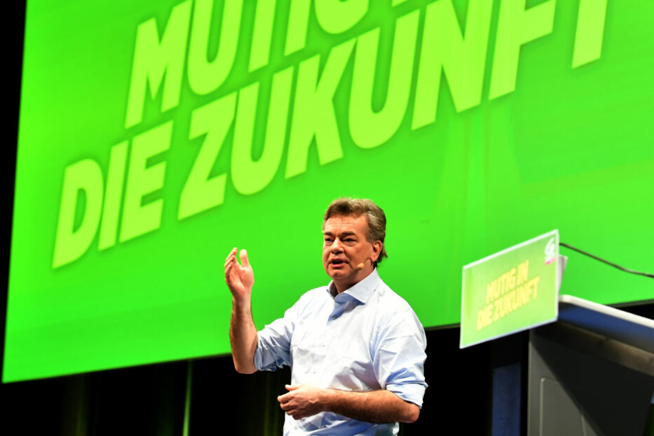 Grünen Bundessprecher Werner Kogler spricht beim Bundeskongress der Grünen mit Entscheidung über Koalitionsabkommen mit der ÖVP.