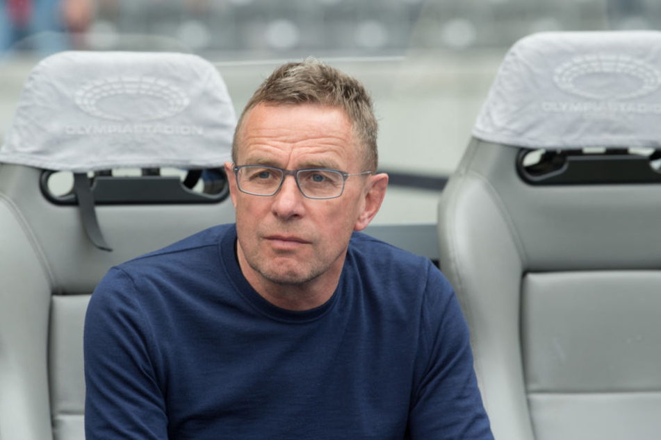 Fehlt nur noch der RB-Trainingsanzug: Ralf Rangnick (59) könnte neuer Chefcoach der Leipziger werden und sich von Lars Kornetka sowie Robert Klauß assistieren lassen.