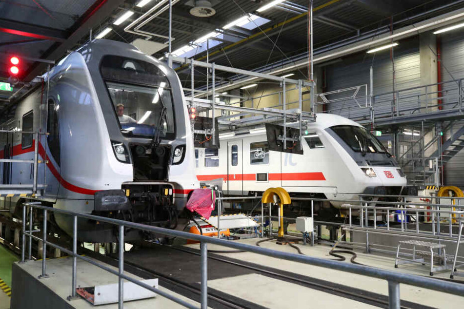 Im Leipziger ICE-Werk werden die Vorbereitungen auf den Winter getroffen.