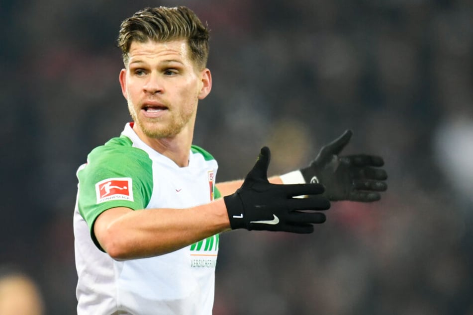 Florian Niederlechner (29) vom FC Augsburg ist in der Heimat glücklich.
