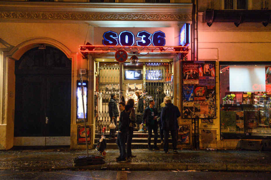 Vor dem SO36 in Berlin-Friedrichshain kam es am Mittwochabend zu einer Massenschlägerei.